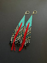 Load image into Gallery viewer, Medium Hawa’a Earrings 3006
