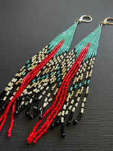 Load image into Gallery viewer, Medium Hawa’a Earrings 3006
