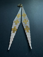 Load image into Gallery viewer, Beaded Drop Earrings 3448
