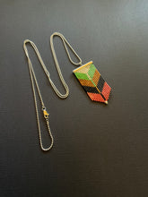 Load image into Gallery viewer, Beaded pendant 2382
