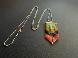 Beaded pendant 2382