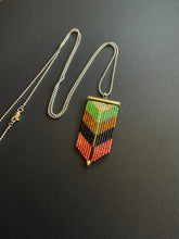 Load image into Gallery viewer, Beaded pendant 2382
