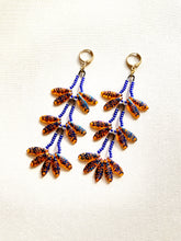 Load image into Gallery viewer, Orchid Pin Drop Earrings 1811
